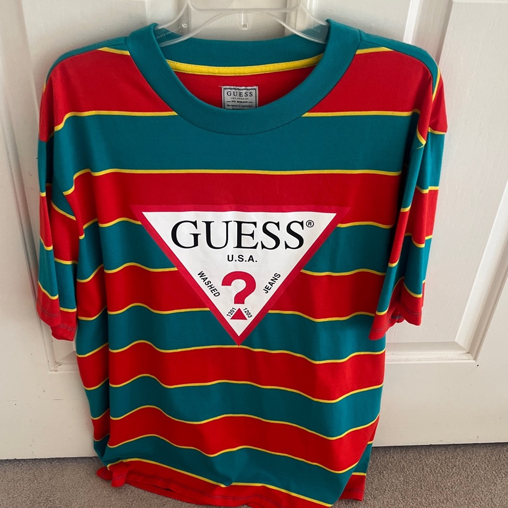 GUESS Men’s Red and Teal Striped Tee